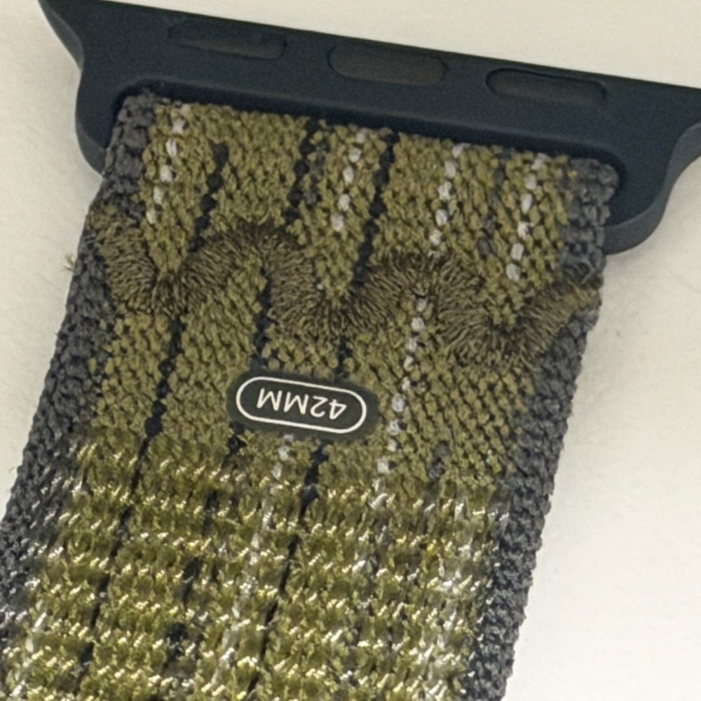 42mm Nike Olive Green Woven Apple Watch Band - Picture 2 of 3